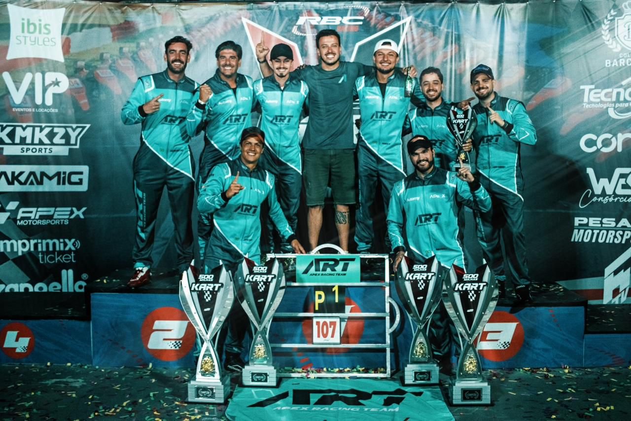 A consagração no pódio da equipe ART nas 500 Milhas VKART 2026